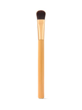 undereye corrector brush
