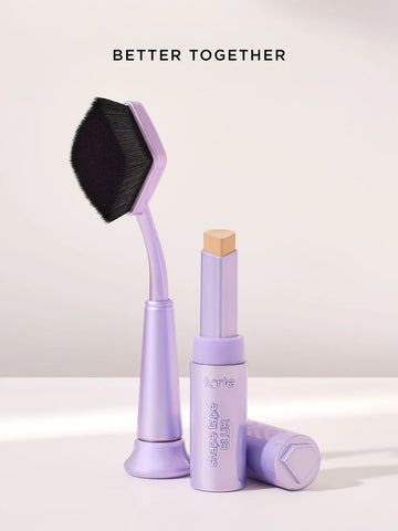 shape tape™ blur concealer brush