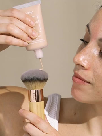 travel-size Amazonian clay 16-hour full coverage foundation