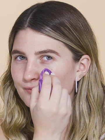 travel-size face tape™ foundation