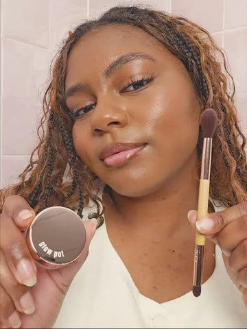 glow pot eye & cheek brush