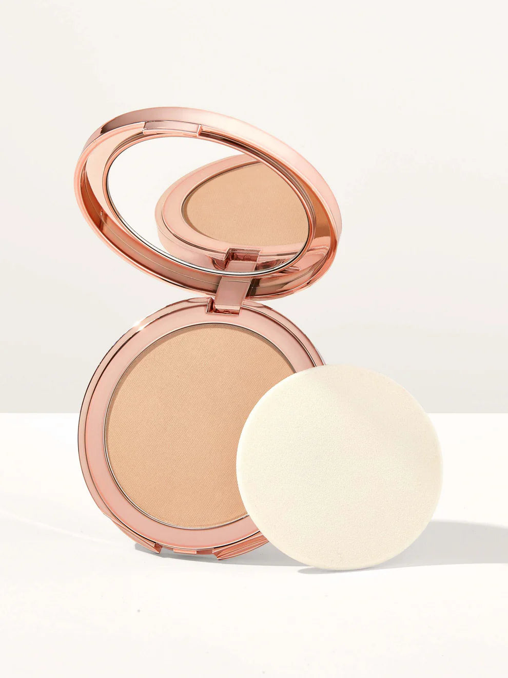 smooth operator™ Amazonian clay tinted pressed finishing powder